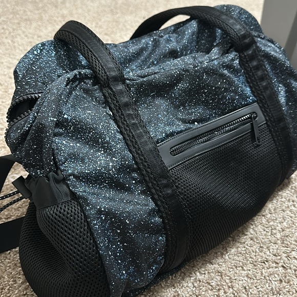 Lululemon - Picture 7 of 11